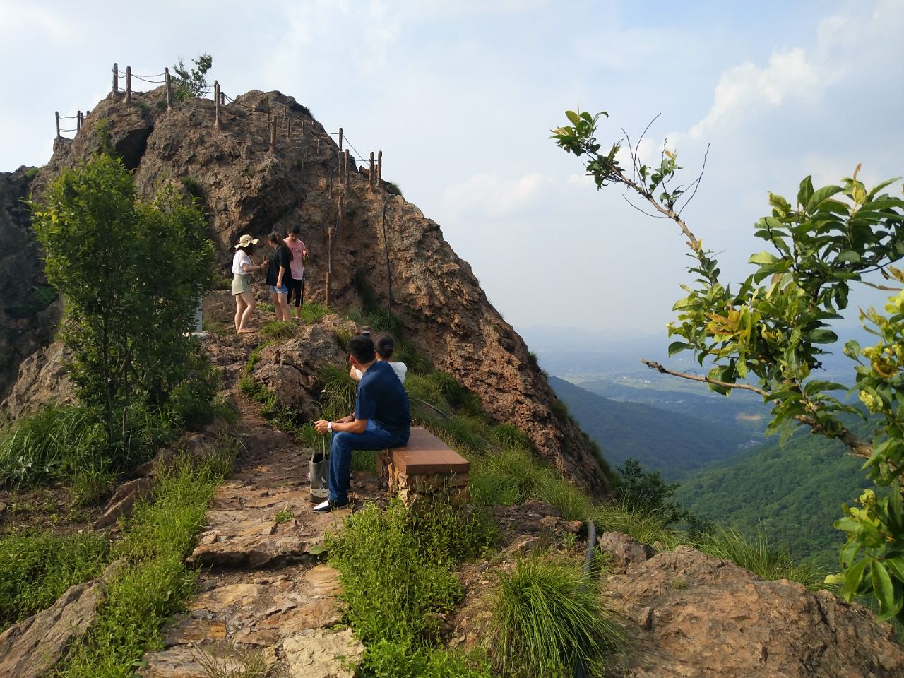 两次穿越黄山寨,冬夏风景各不同. - 庐江杂谈 - 魅力