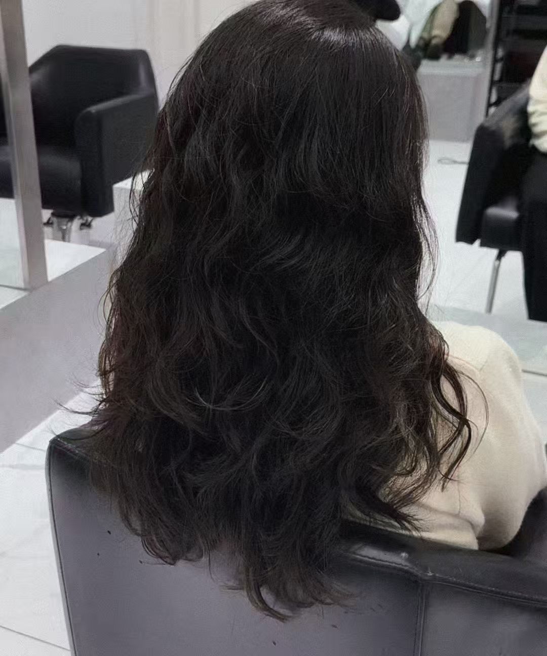 准备今天一天旋转木马工作准备，看看行程明天去上海出差啦